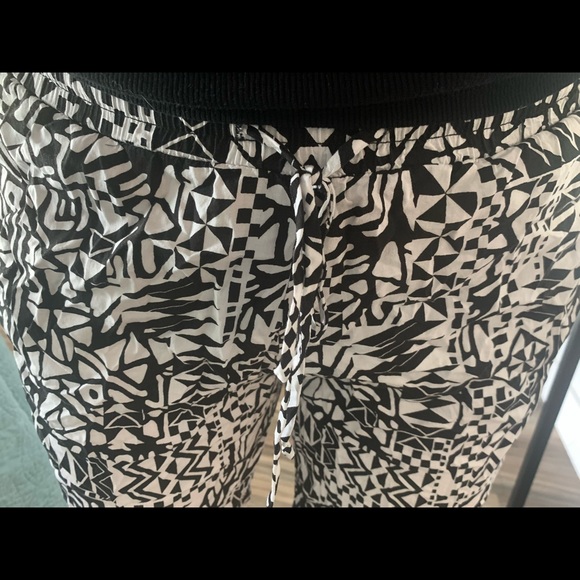 Tribal print jogger pants - Picture 4 of 6